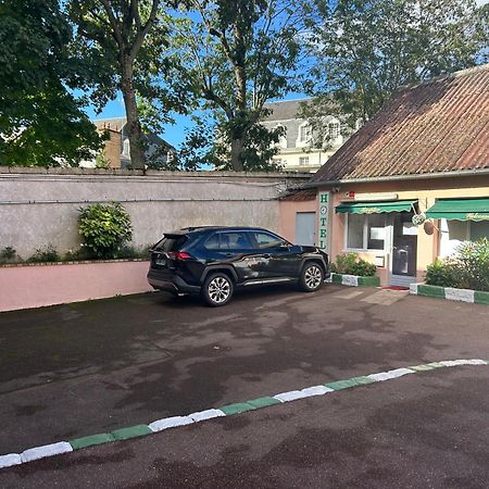 Hotel Saint - Charles Rambouillet Buitenkant foto