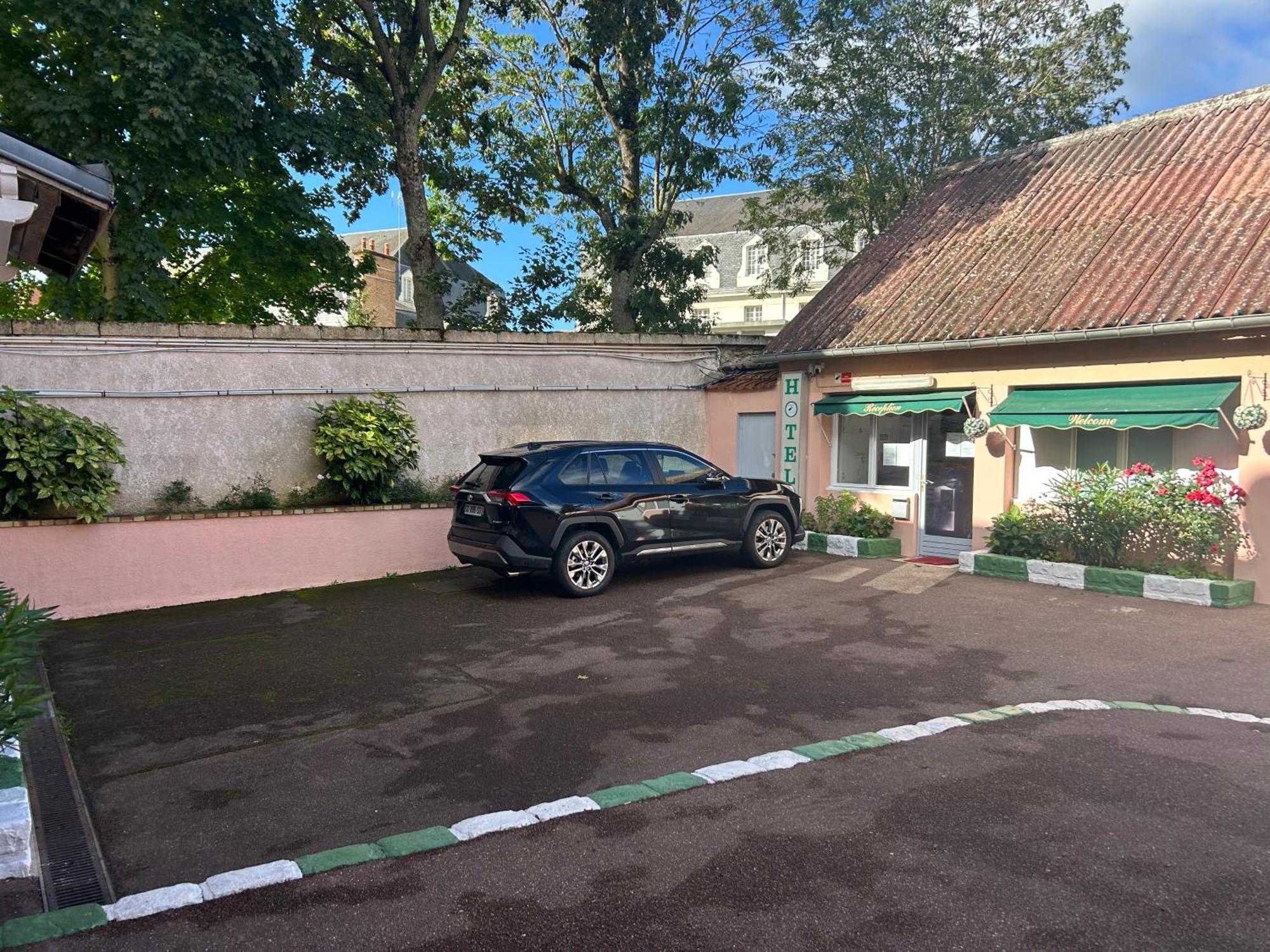 Hotel Saint - Charles Rambouillet Buitenkant foto